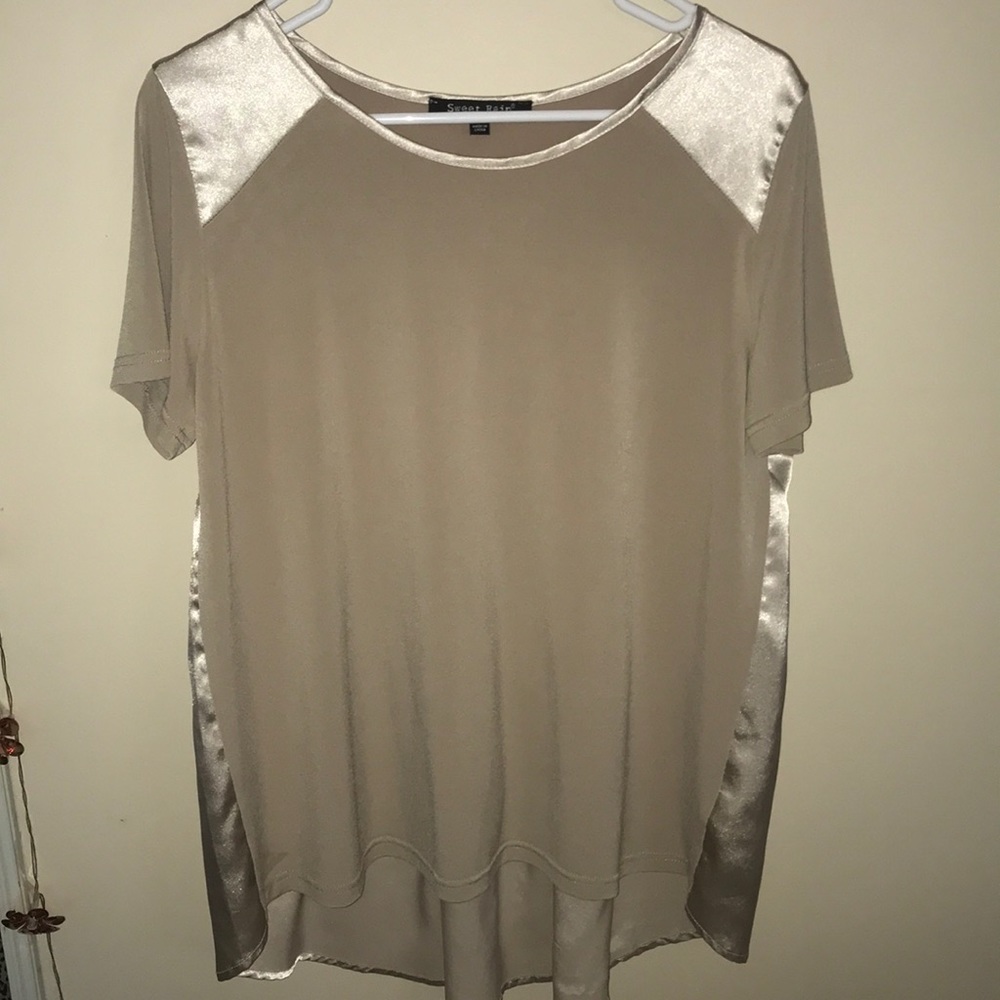 Loose brown and silver top.